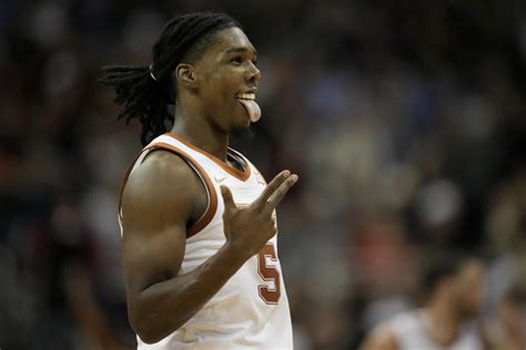 NCAA tournament Sweet 16 updates: No. 2 Texas coasts into Elite Eight.